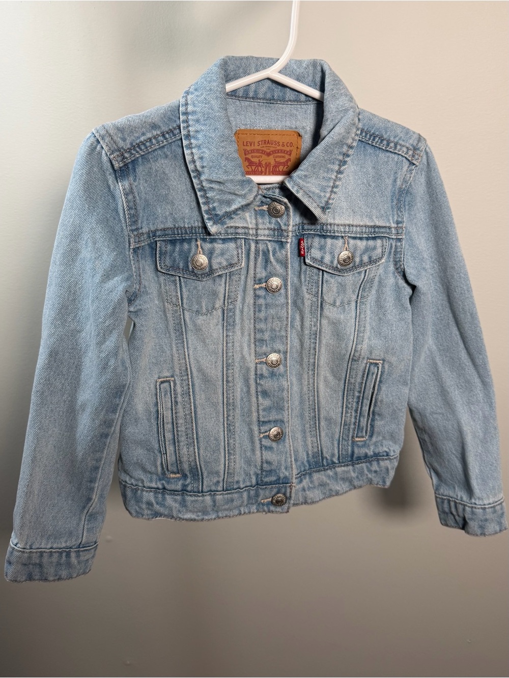 Levi Strauss & Co. Kids Blue Denim Jacket size 5 Button Pockets ELOISE